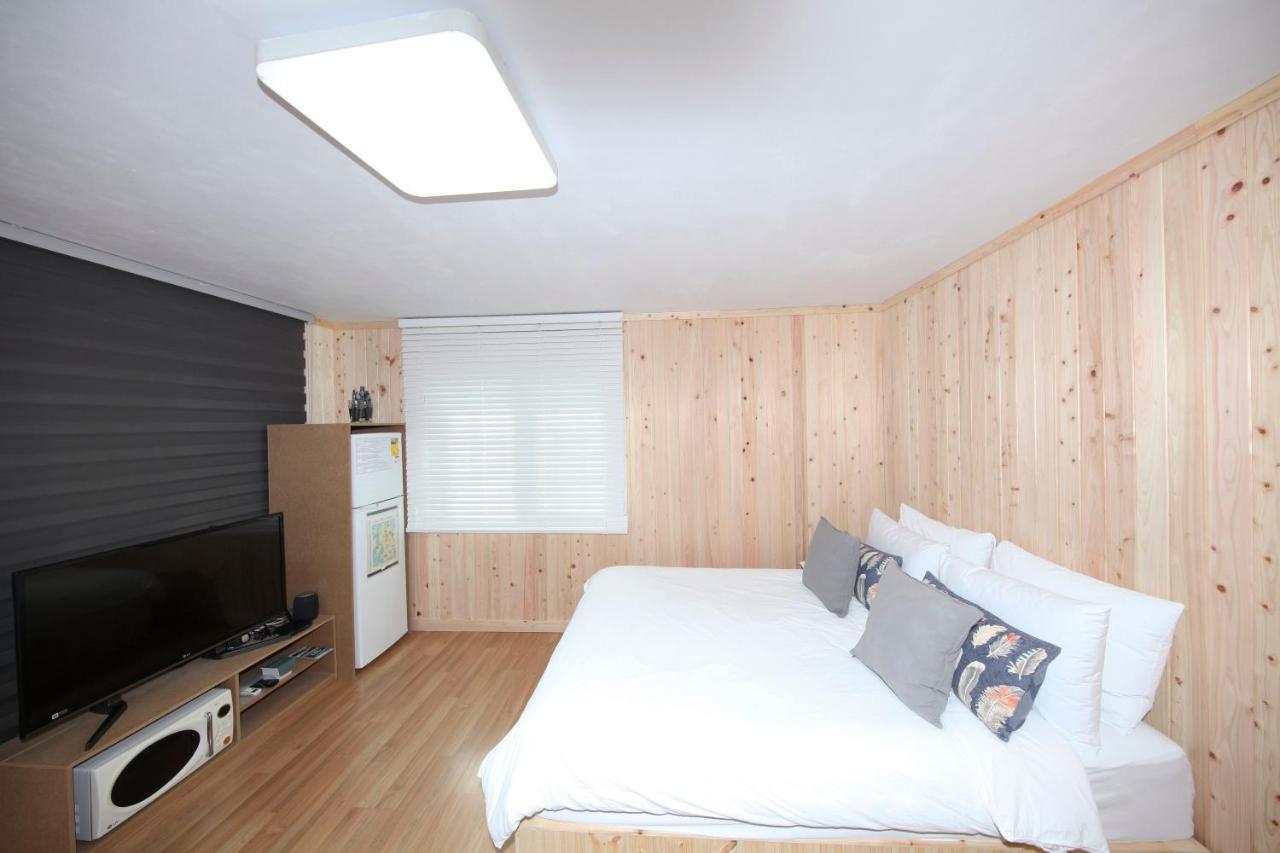 Park Jeong A Pension Ganghwa Exterior foto