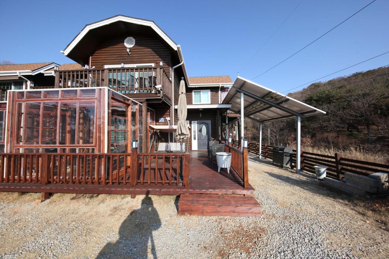 Park Jeong A Pension Ganghwa Exterior foto